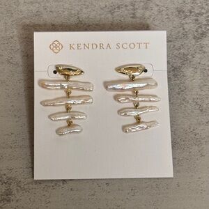 Kendra Scott Eileen Linear Pearl Small Statement Earrings